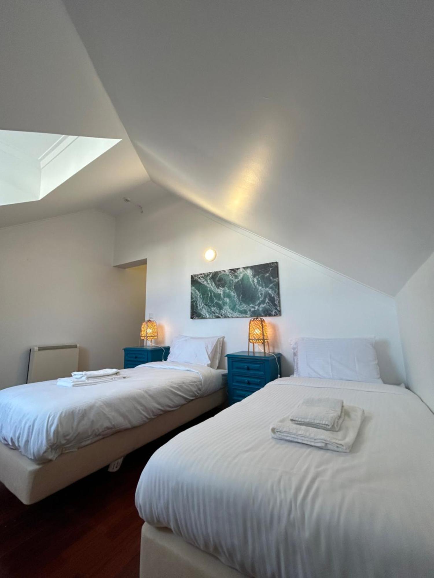 Impact Beach House Estoril Eksteriør billede